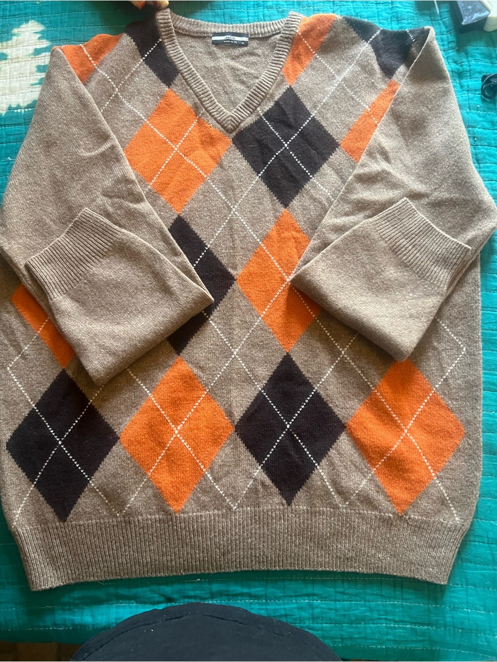 J&Co Men's V-Neck Argyle Sweater in Brown and Orange XL wool